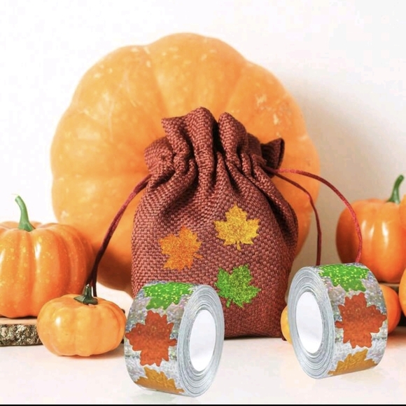 Autumn Leaf Sticker Roll - 500 - Picture 3 of 5